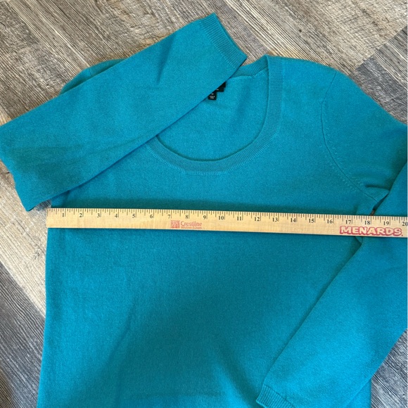 Talbots Aqua Blue Women's Sweater Cashmere Long Sleeve Round Neck Women Size M - Picture 7 of 7